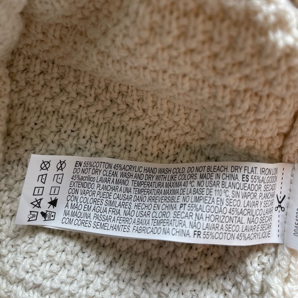 🍓Forever 21 crochet cut-out dress size M🍓 - Picture 5 of 5